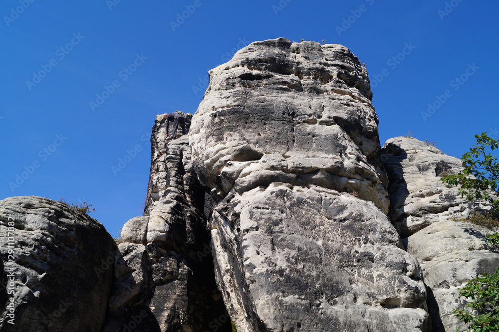 Einige Felsen des Elbsandsteingebirges in Nahaufnahme