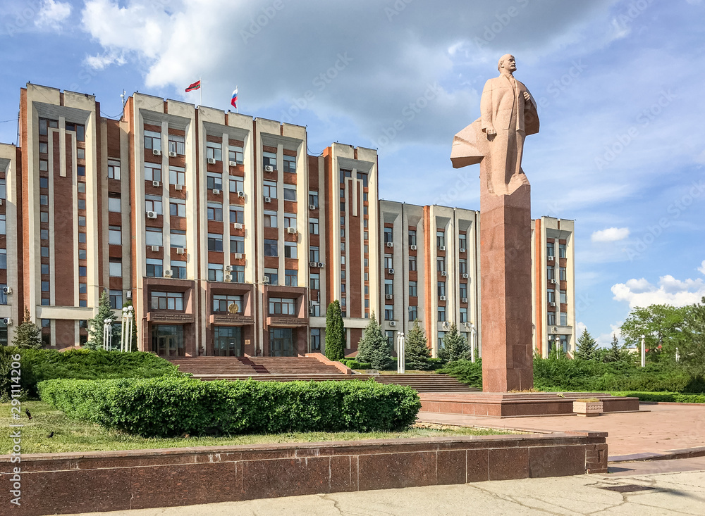 Obraz na płótnie Parlament von Transnistrien, Tiraspol w salonie