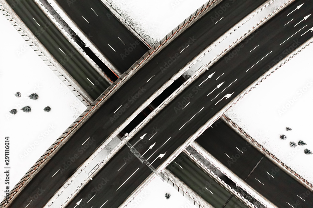 Obraz premium Aerial view of the road crossing