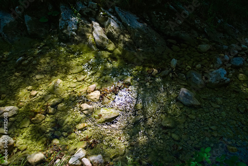 Ruscello di montagna a Piobbico nelle Marche