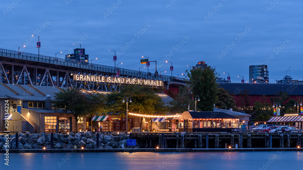 Obraz premium Granville Island market, lit up at dusk
