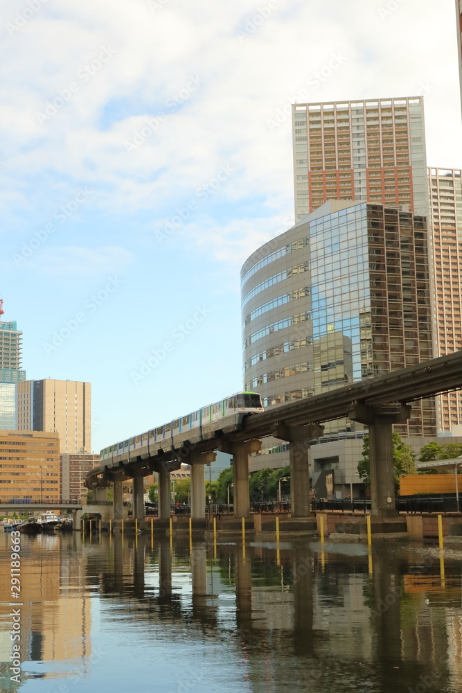 芝浦運河と東京モノレール