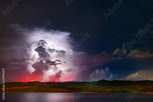 Картината върху платно Impressive night scene of the coming storm