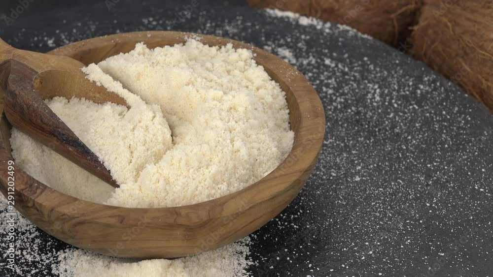 Coconut flour rotating on a plate (seamless loopable) Coconut flour rotating on a plate (seamless loopable)