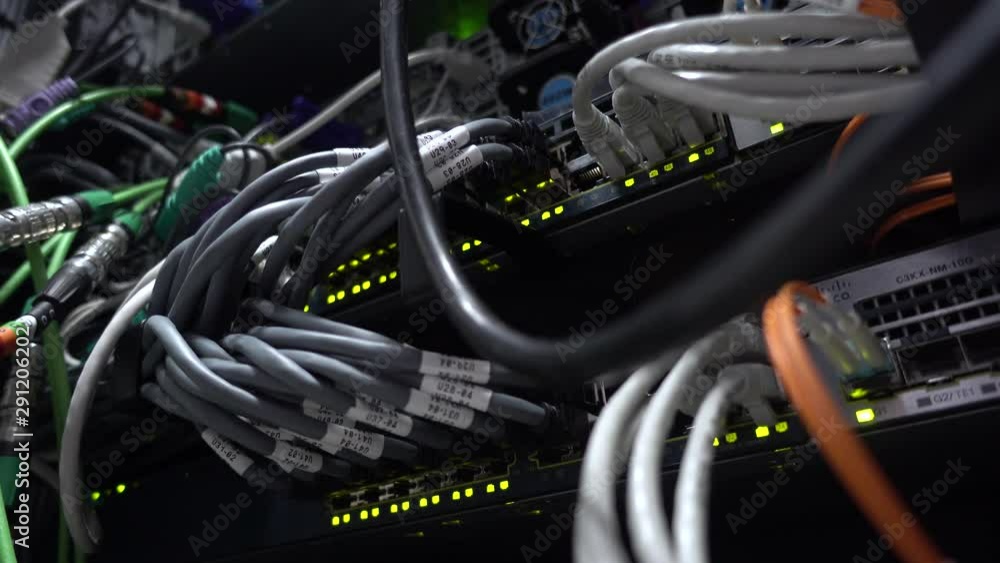 Working switch in data center room. Blink led lights Stock ビデオ