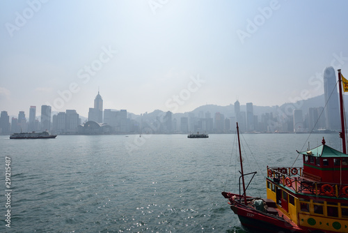 City view from a ferry, Hong Kong © Tonic Ray Sonic