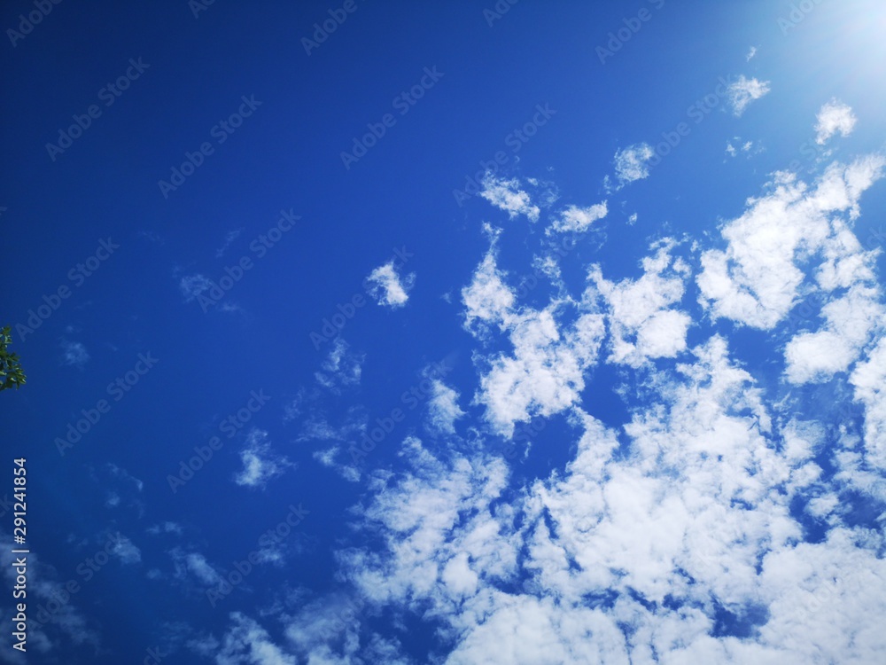 Obraz premium Blue sky with clouds background and textures. 