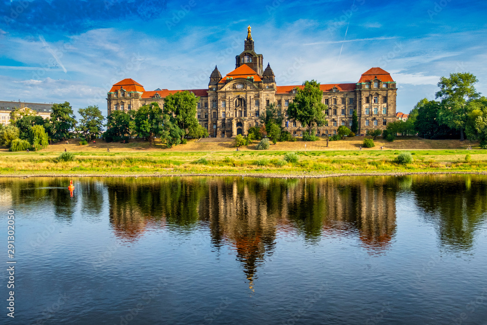 Elbe River Dresden Elbe River Dresden