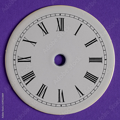 dial with Roman numerals without pointer
