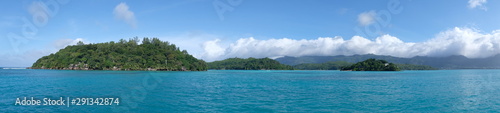 Beautiful Seychelles coastline © Sandra