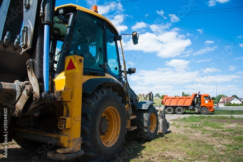 Repair of asphalt road in the city