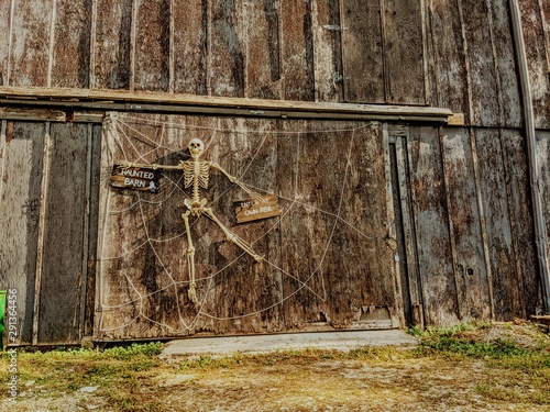 abandoned haunted old barn halloween