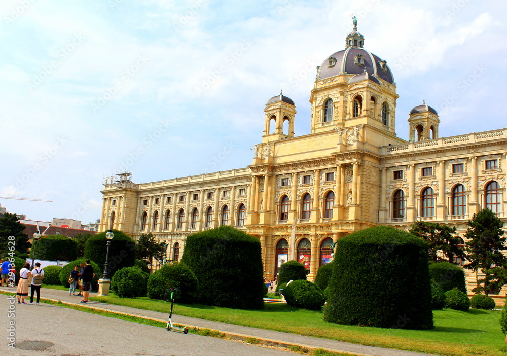 royal palace in vienna