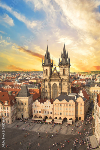 Obraz na plátně Beautiful view of the Old Town Square, and Tyn Church in Prague, Czech Republic