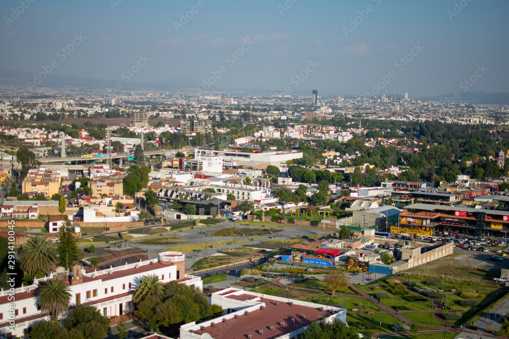 Vista Panorámica de la ciudad de Cholula desde la Catedral, Puebla, México