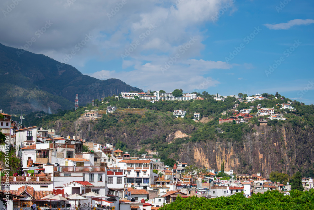 Vista panorámica del atardecer en Taxco Guerrero 