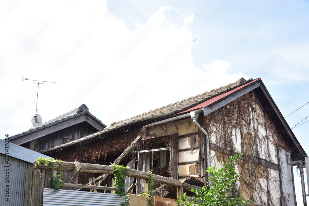 日本の岡山県瀬戸内市の牛窓の古くて美しい建物 日本の岡山県瀬戸内市の牛窓の古くて美しい建物