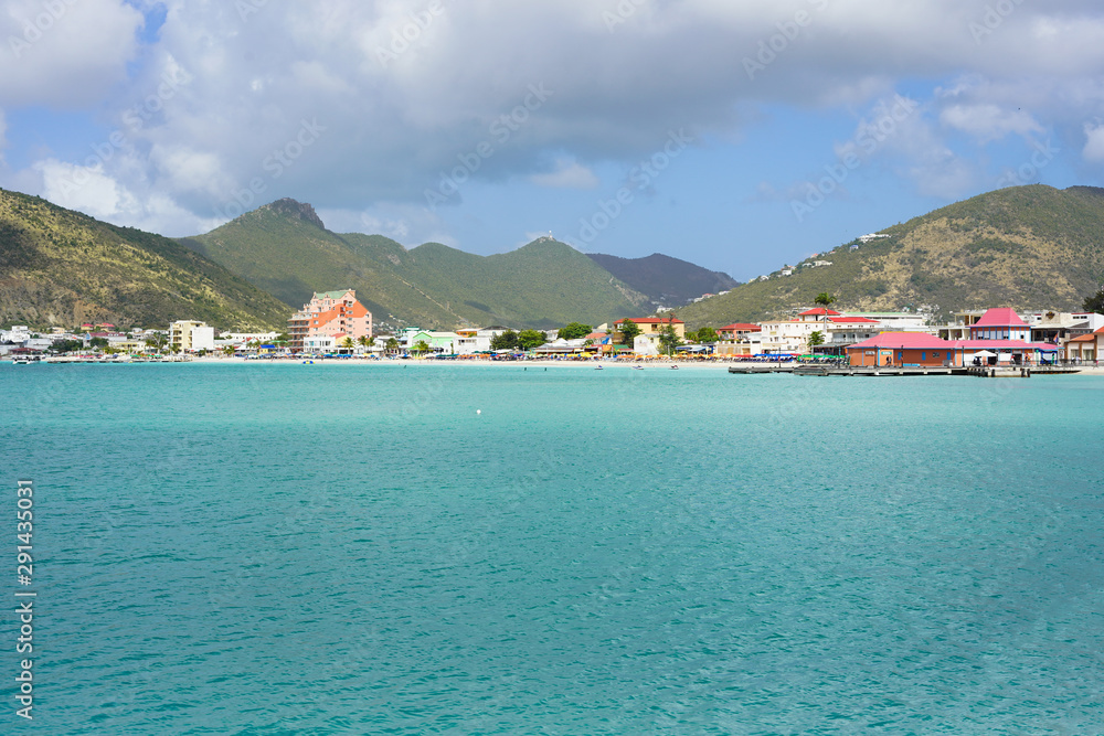 Great Bay, Philipsburg , Sint Maarten vue depuis le large