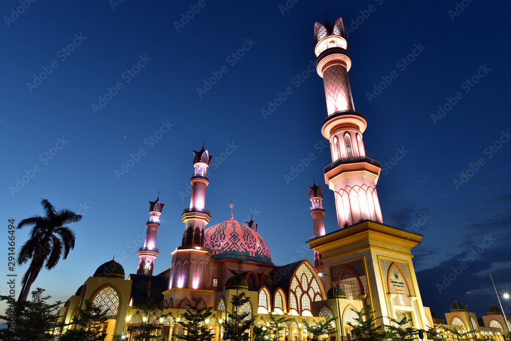 Fototapeta premium Lombok Islamic Center Mosque illimunated at night, Lombok Island, Indonesia