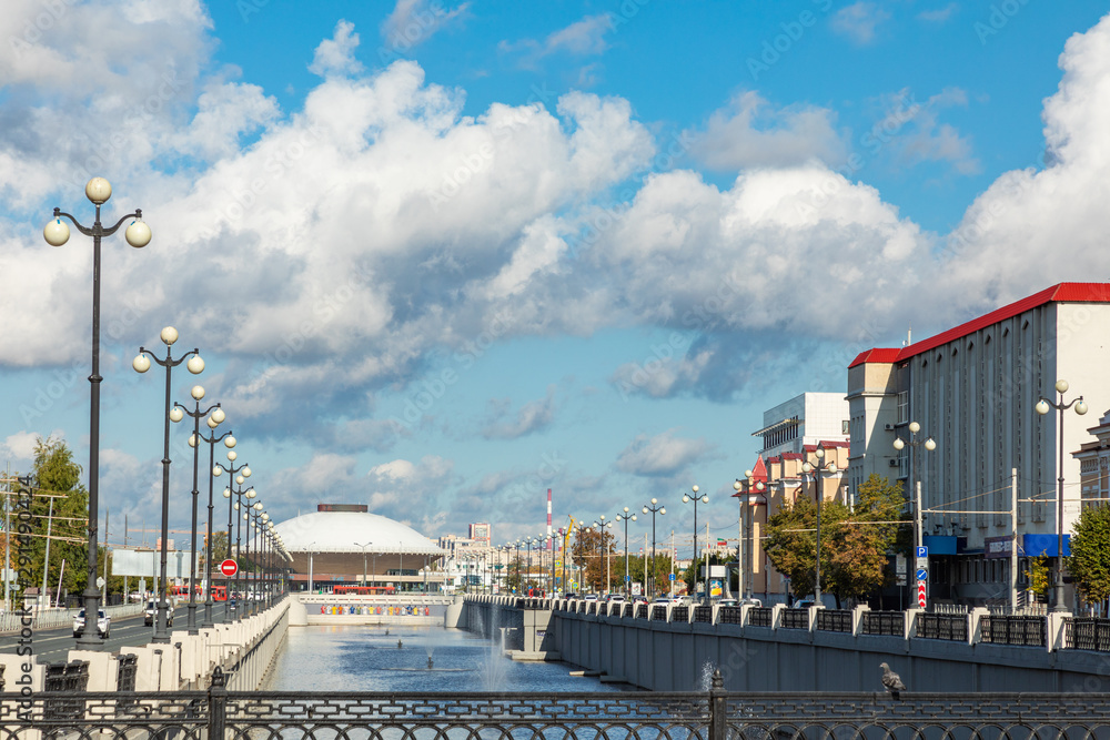 Fototapeta premium KAZAN, RUSSIA - SEPTEMBER 08, 2019: Kazan city scape, Tatarstan Republic, Russia.