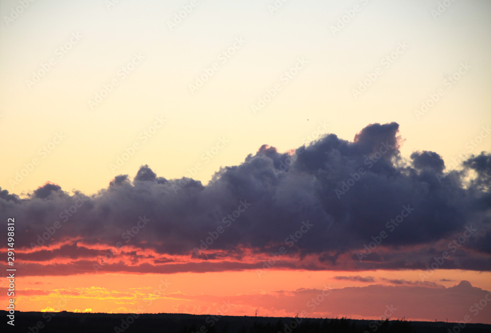 Fototapeta premium Colorful sunset above the sea