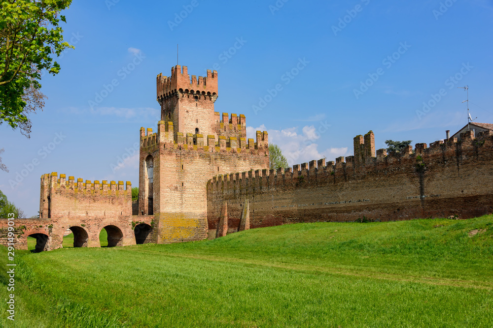 The city walls of Montagnana