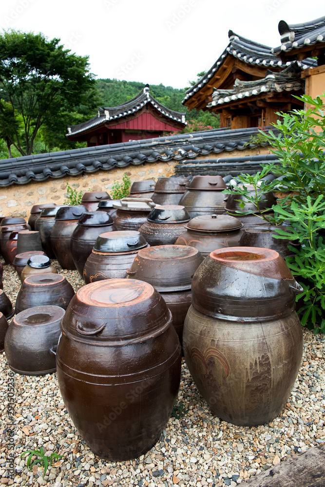 Yongsan Seowon is a school of Joseon Dynasty. Yongsan Seowon is a school of Joseon Dynasty.