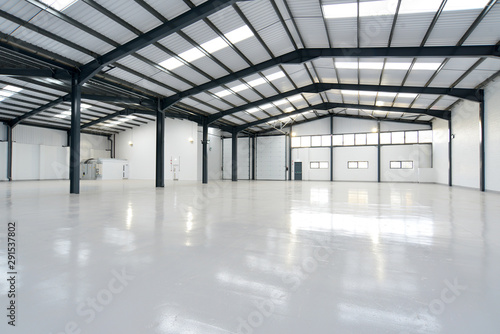 Obraz na plátně empty warehouse