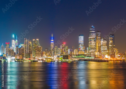 New York City Manhattan midtown buildings skyline © blvdone