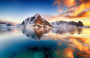 Beautiful sunrise in Norway - lofotens