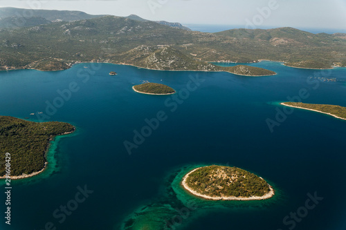 Fototapeta Naklejka Na Ścianę i Meble -  Islet on Pelješac, Croatia