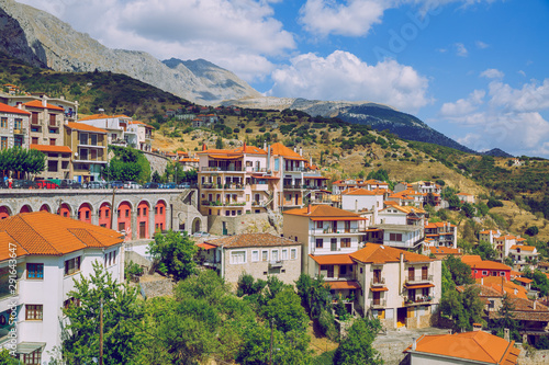 Fototapeta Naklejka Na Ścianę i Meble -  City arachova. Greek Republic. City streets and mountain views. Old buildings. 13. Sep. 2019.