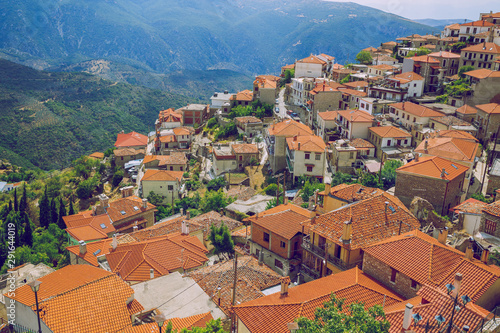 Fototapeta Naklejka Na Ścianę i Meble -  City arachova. Greek Republic. City streets and mountain views. Old buildings. 13. Sep. 2019.