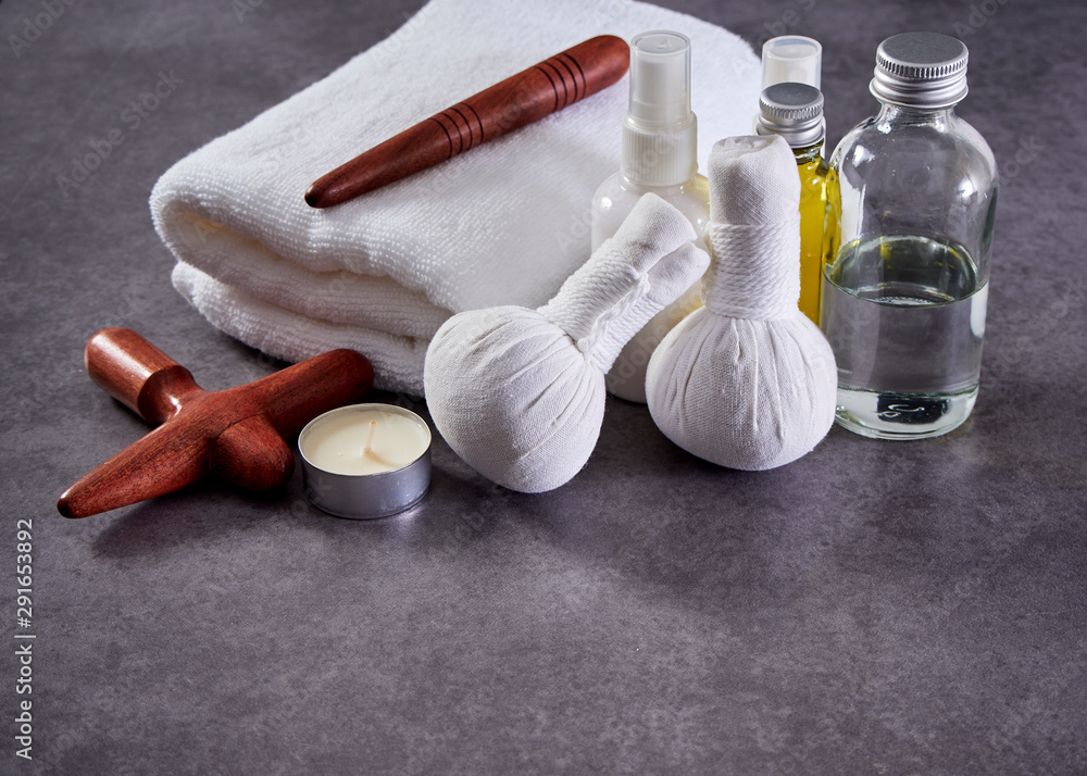 Guasa wood and massage oil. SPA Guasa wood and massage oil. SPA