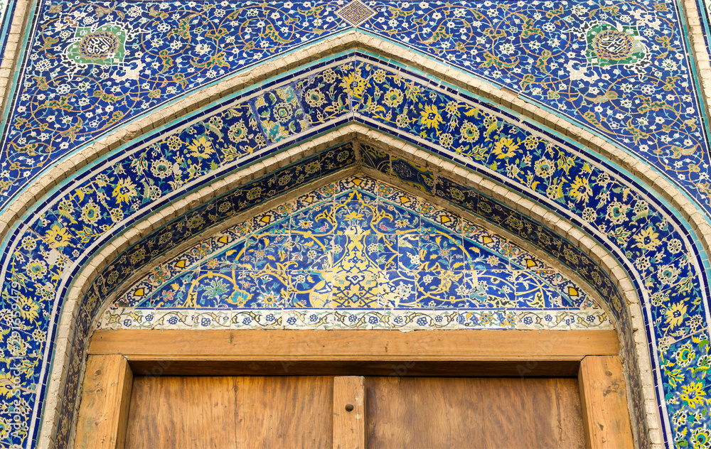 Entrance portal, Sheikh Lutfollah mosque, Isfahan, Iran