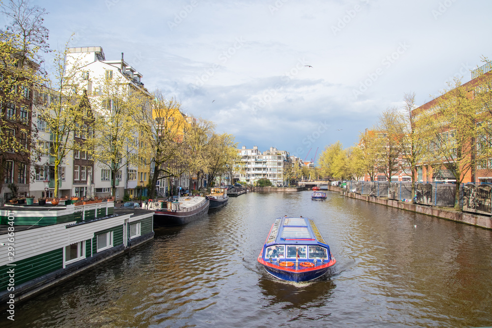 Canal de Amsterdam con paseo en barco 