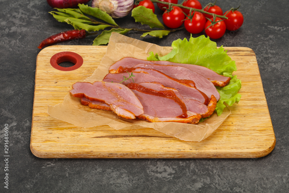 Sliced smoked duck breast served salad Sliced smoked duck breast served salad