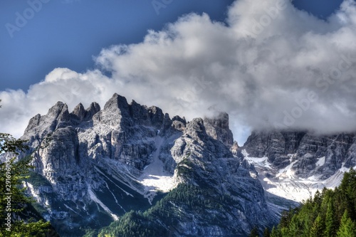 Alpen, Italien, Dolomiten, Passo Tre Croci, Gebirgspass, Venetien, Cortina, Olympia, Olympiade, Olympische Spiele, Gipfel, Berg, Fels, Wolken, wild, schroff, Cortina d’Ampezzo, Belluno, Auronzo di Cad photo