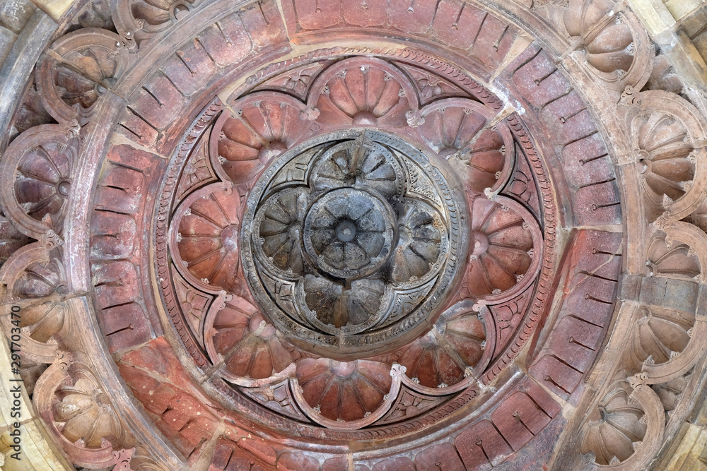 Detail of the ceiling in one of the buildings Qutub (Qutb) Minar, Delhi, India 