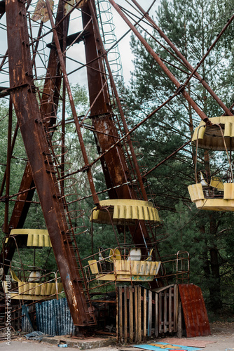 Wallpaper Mural metallic and rusty ferris wheel in amusement park in chernobyl Torontodigital.ca