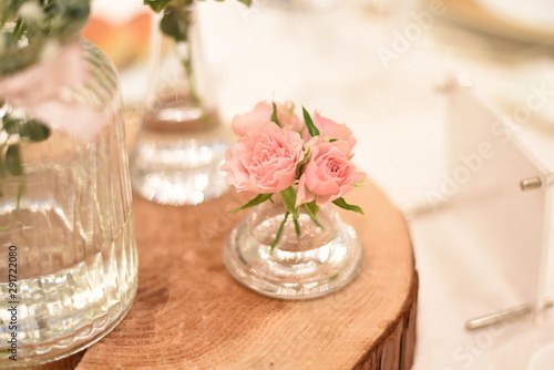 花瓶に咲く華麗な花 結婚式