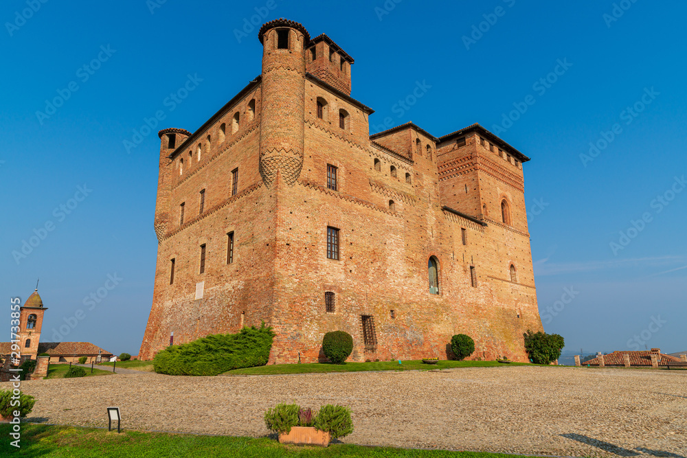 Castello di Grinzane Cavour, Langhe, Italia Castello di Grinzane Cavour, Langhe, Italia