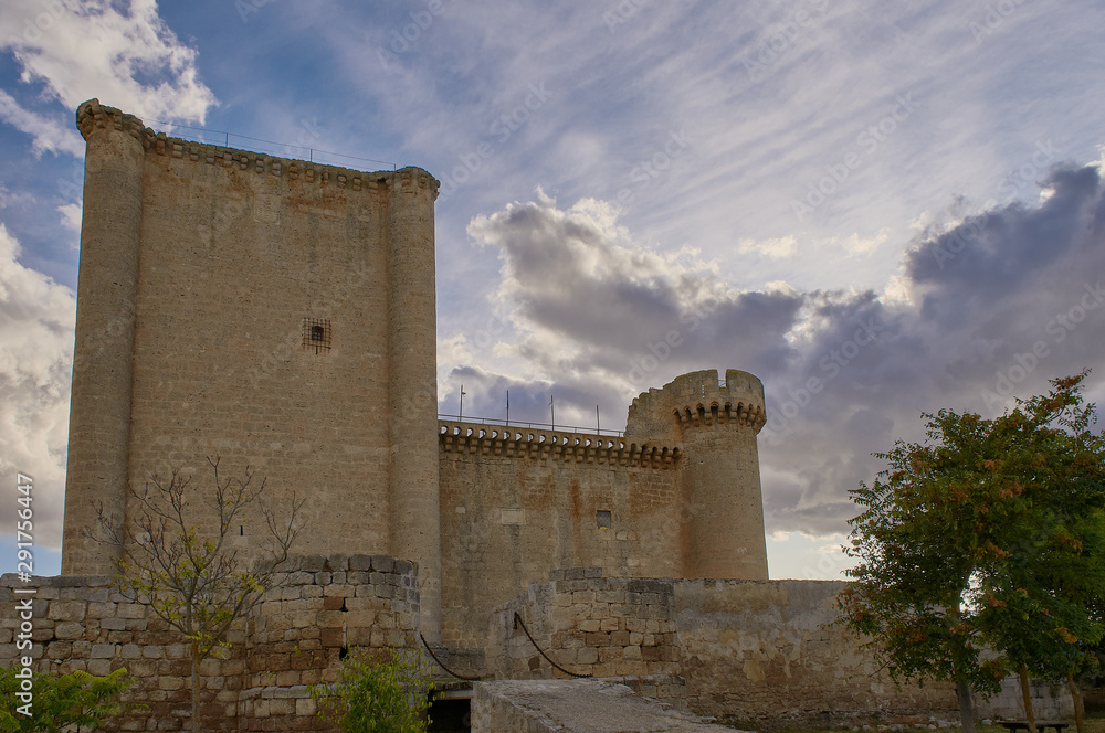 Castillo de Villafuerte de Esgueva, Valladolid / Spain