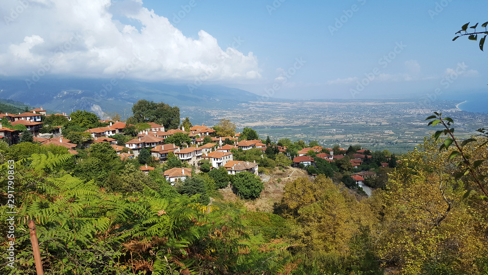 Palaios Panteleimonas village