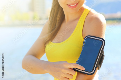 Photos Sport armband for smartphone