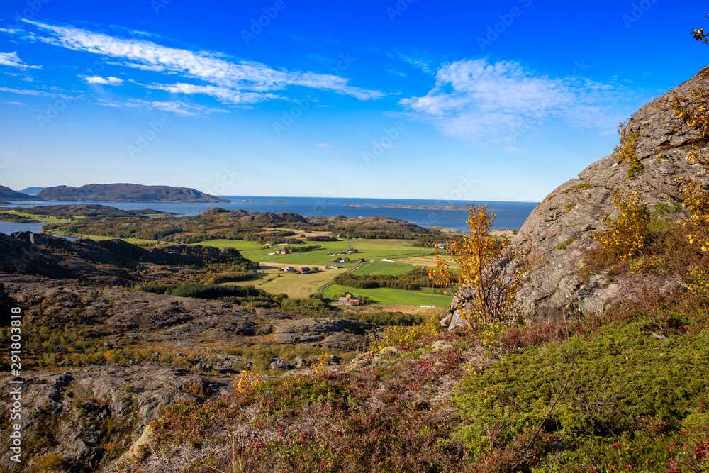 Hiking in great autumn weather in northern Norway