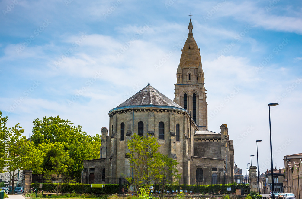 Obraz premium Sainte Marie de la bastide church in Bordeaux
