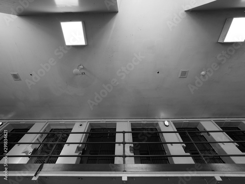 Jail Mezzanine © Riichiro Akazaki