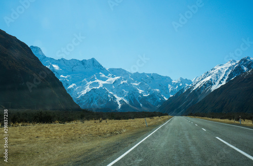 Road Mt cook New Zealand Glacier © KatiBusnello