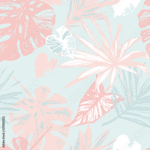 Line art. Hand drawn grunge textured tropical leaves seamless pattern.
